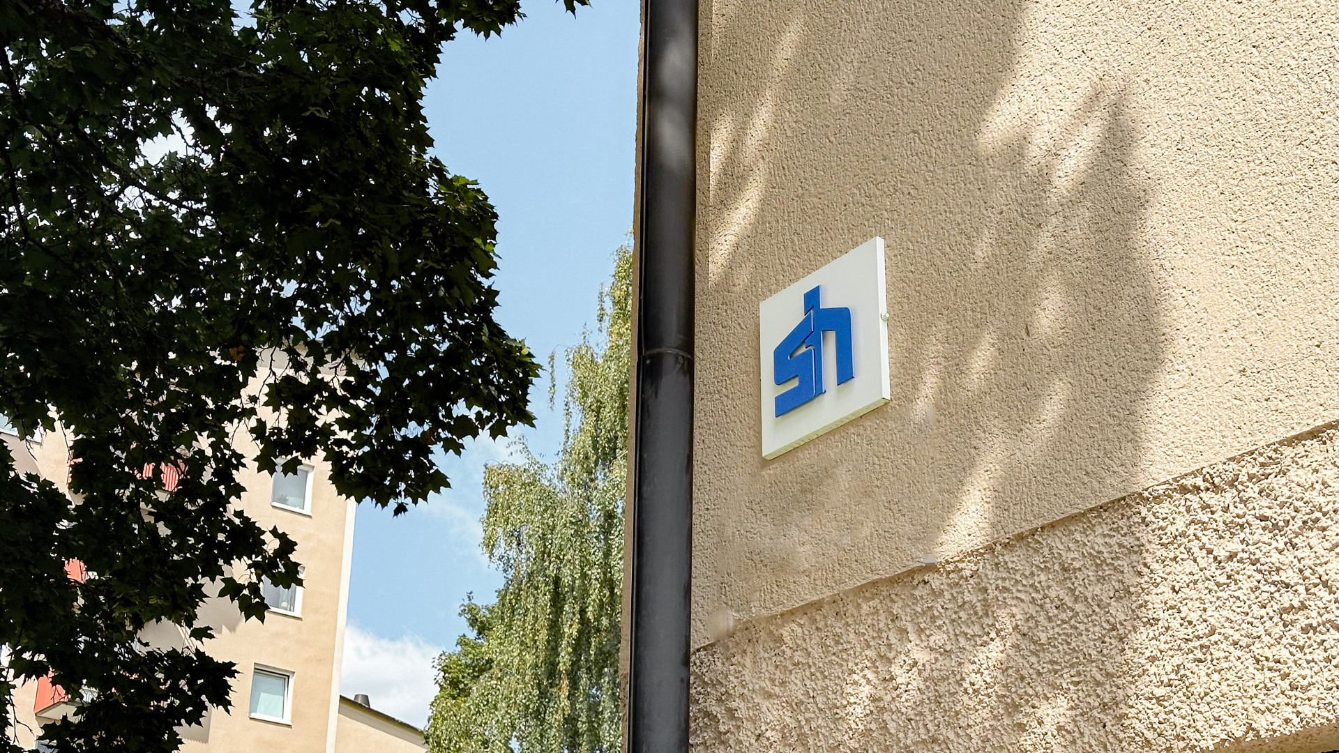 SH-logga_Fasad_Skyttevägen (2).jpg