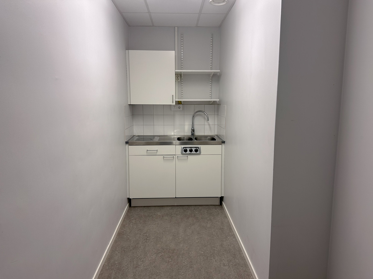 Mässvägen 9C_kök_facebook-post.jpg